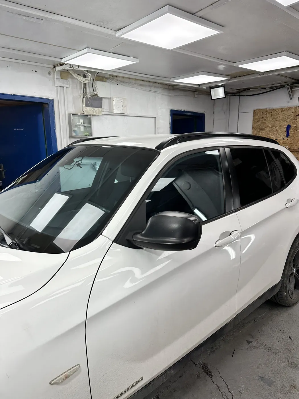 B2B за фирми: BMW X1 в Studio 108, София